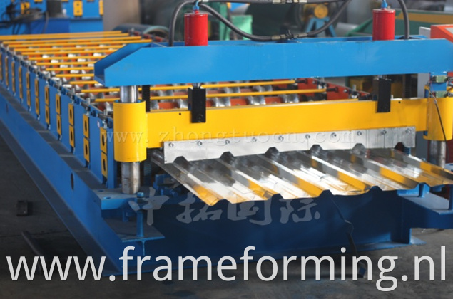 1000 metal roof sheet machine roofing panel roll forming machine roll formng machine 3